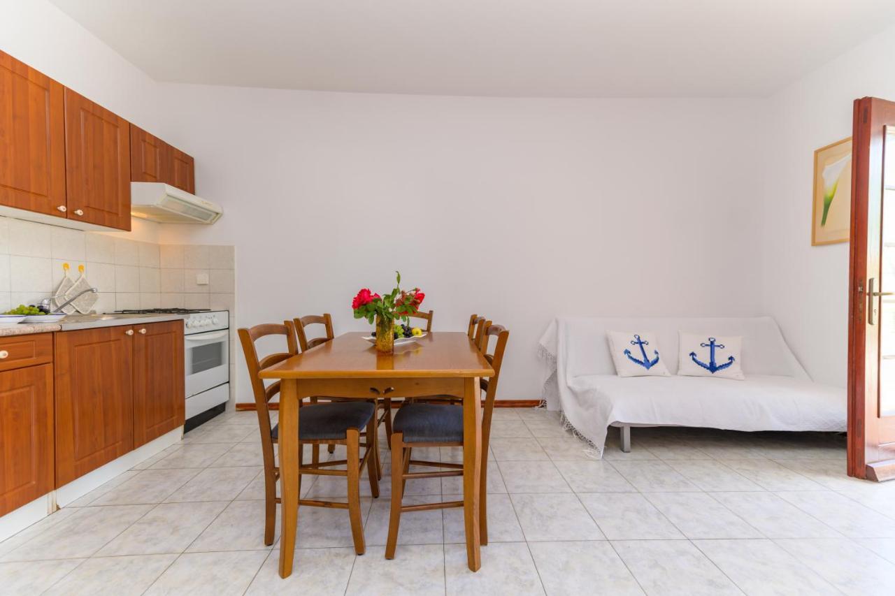 Apartments Marina Veskovic Nerezine Zewnętrze zdjęcie